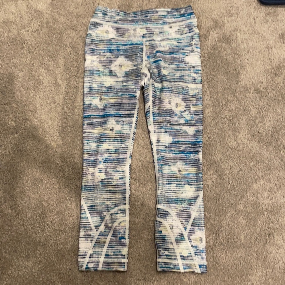 Lululemon cropped leggings size 2